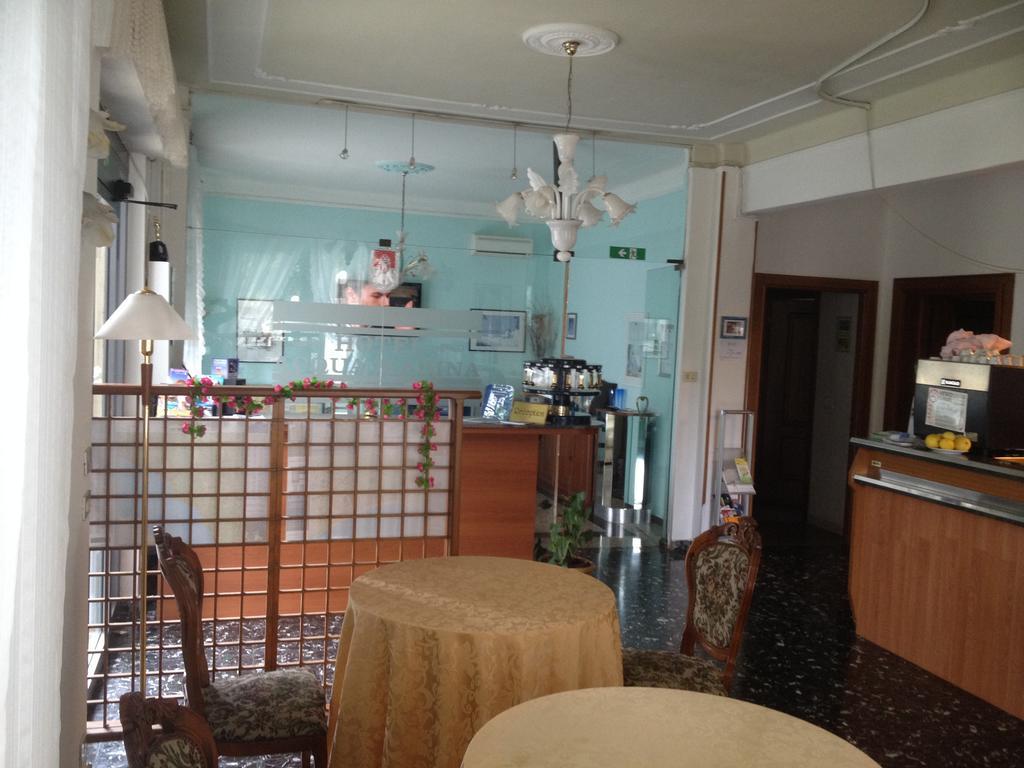 Hotel Acqua Marina Albissola Marina Ngoại thất bức ảnh